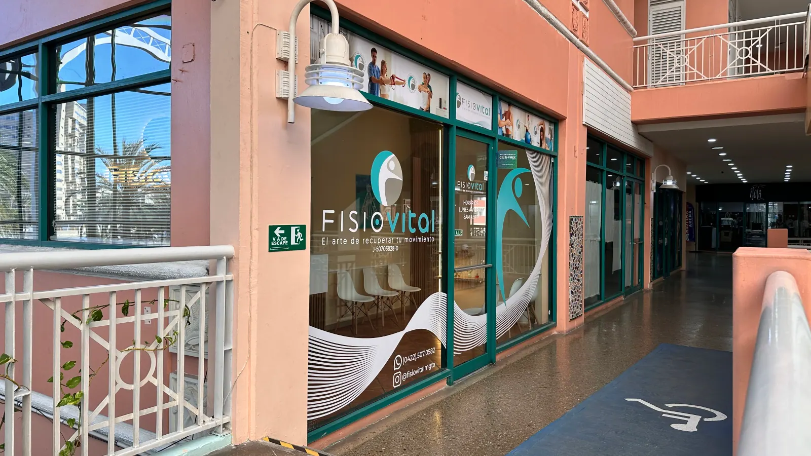 Sede de FisioVital en el CC Rattan Plaza, Pampatar